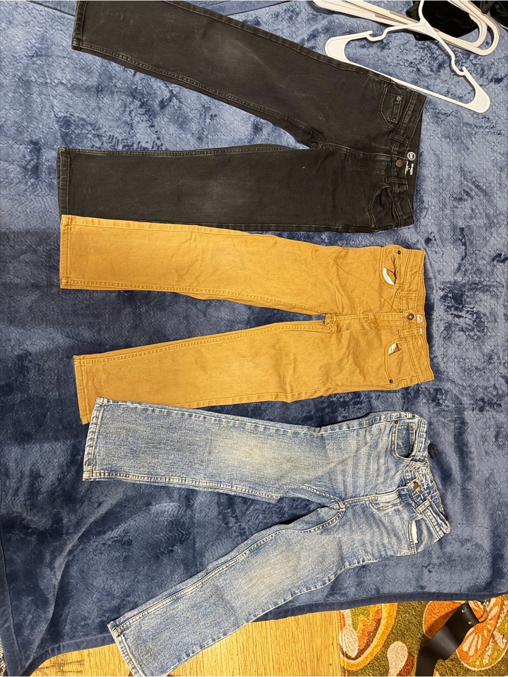 Back to school clothing for kids! Lots of 3 pants size 8 NEW LIGHTly used